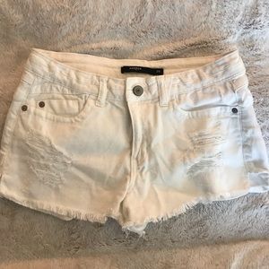 Boutique white jean shorts in size 29